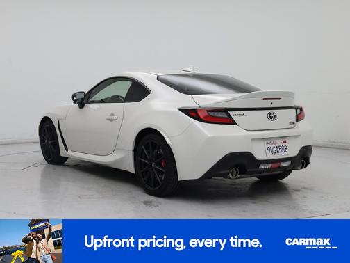 2025 Toyota GR86 Premium