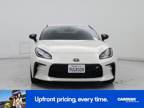 2025 Toyota GR86 Premium