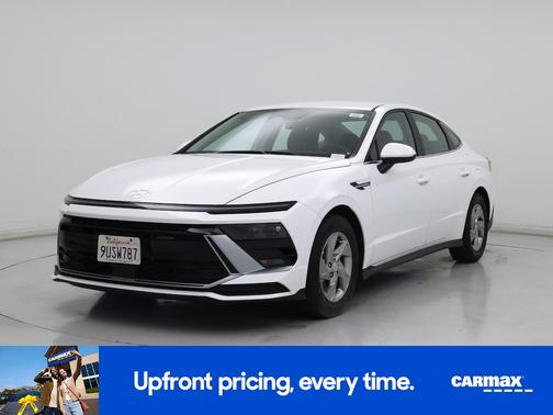 White 2025 Hyundai SONATA SE