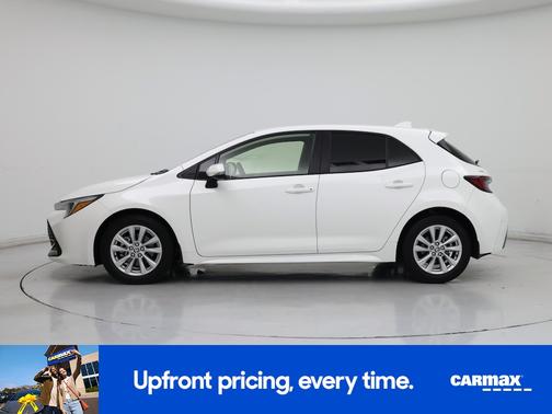 White 2024 Toyota Corolla Hatchback SE