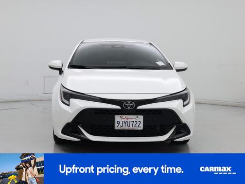 White 2024 Toyota Corolla Hatchback SE