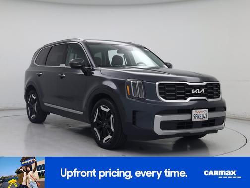 Gray 2023 Kia Telluride S