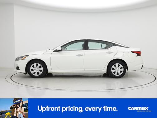 White 2021 Nissan Altima S