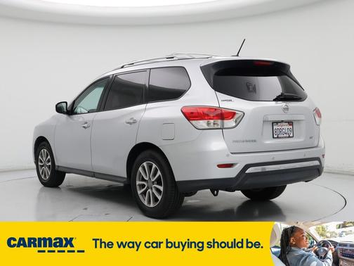 2016 Nissan Pathfinder SV
