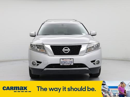 2016 Nissan Pathfinder SV