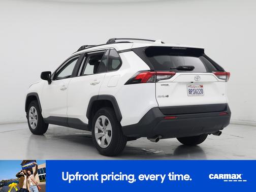 2020 Toyota RAV4 LE