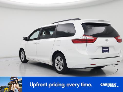 2017 Toyota Sienna LE