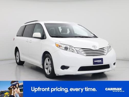 2017 Toyota Sienna LE