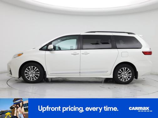 2018 Toyota Sienna XLE