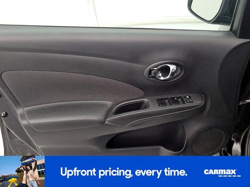 2015 Nissan Versa SV
