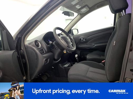 2015 Nissan Versa SV