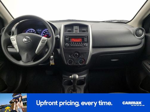 2015 Nissan Versa SV
