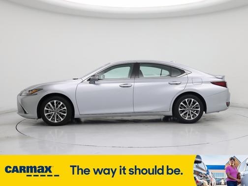 2022 Lexus ES 300h