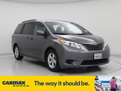 2015 Toyota Sienna LE