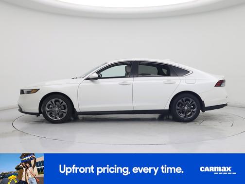 White 2023 Honda Accord EX