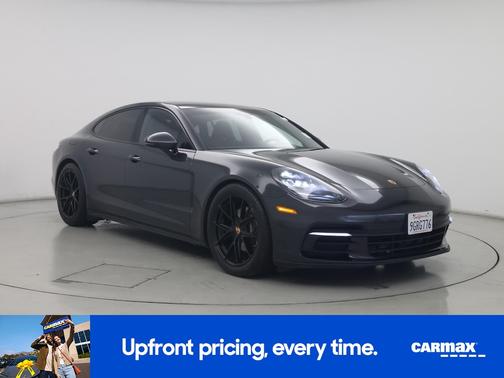 2017 Porsche Panamera 4
