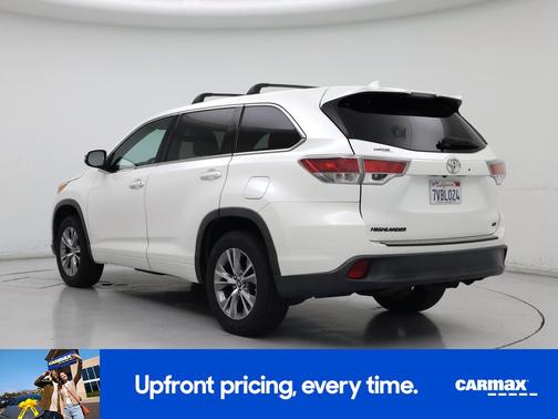 White 2016 Toyota Highlander LE Plus