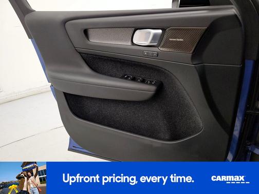 2019 Volvo XC40 T5 R-Design