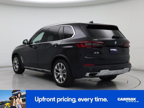 Black 2022 BMW X5 sDrive40i