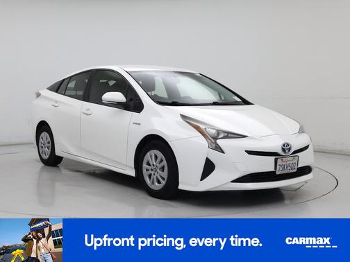 White 2016 Toyota Prius Two