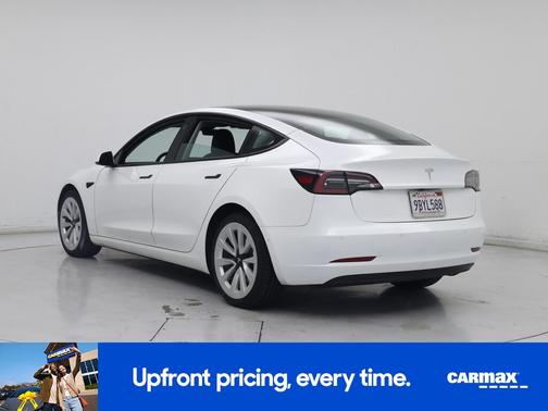 White 2022 Tesla Model 3