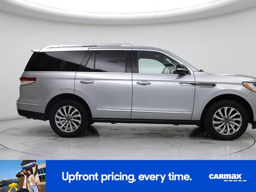 2022 Lincoln Navigator Standard