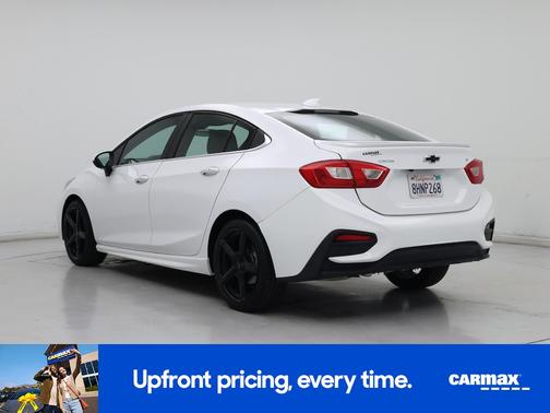 White 2017 Chevrolet Cruze LT
