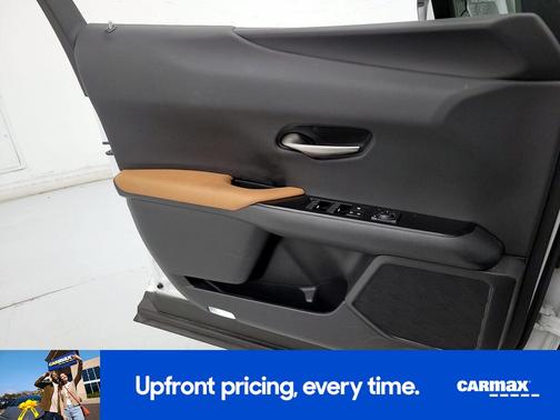 White 2022 Lexus UX 250h