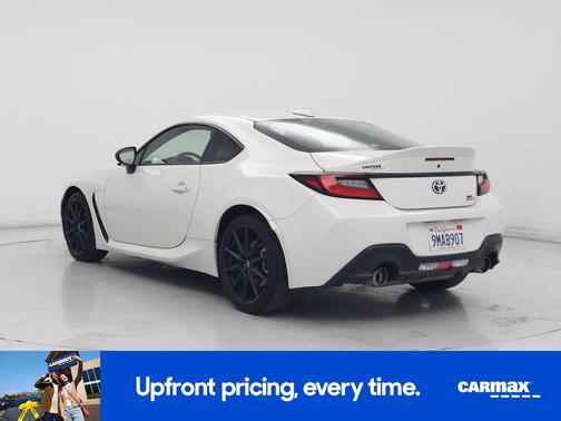 2024 Toyota GR86 Premium