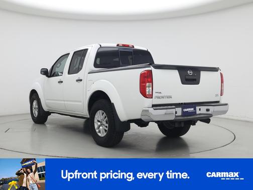 White 2017 Nissan Frontier SV