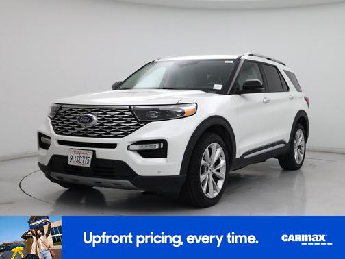 White 2023 Ford Explorer Platinum