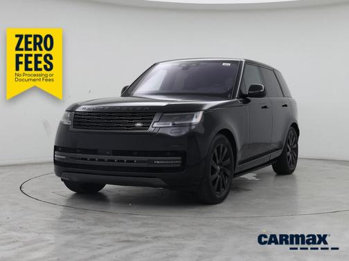 Black 2023 Land Rover Range Rover SE