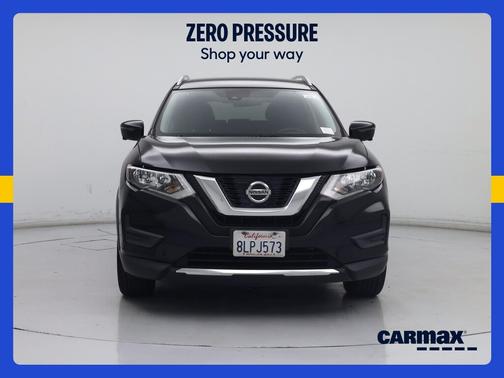 Black 2019 Nissan Rogue SV
