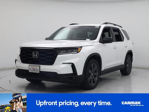 White 2024 Honda Pilot Sport