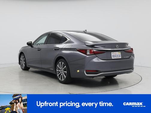 2021 Lexus ES 300h 