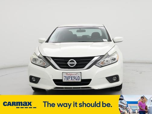 2016 Nissan Altima SV