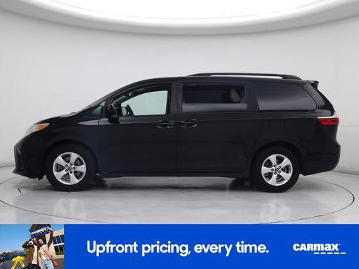 Black 2019 Toyota Sienna LE