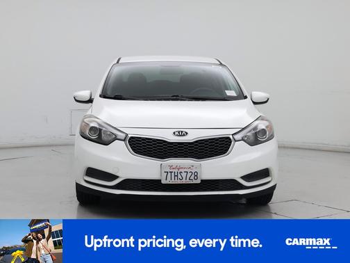 White 2016 Kia Forte LX