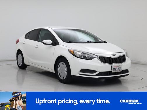 White 2016 Kia Forte LX