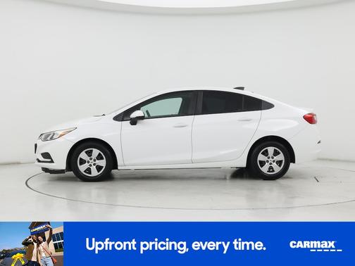 White 2018 Chevrolet Cruze LS