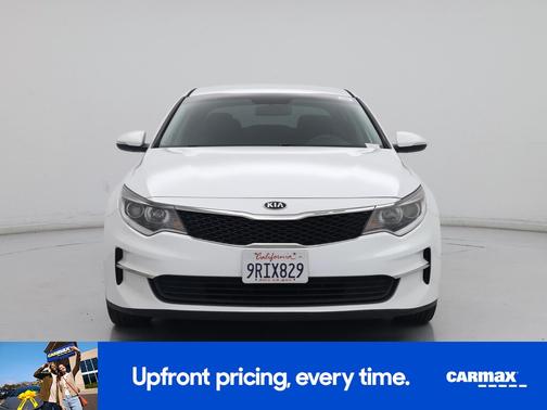 White 2017 Kia Optima LX