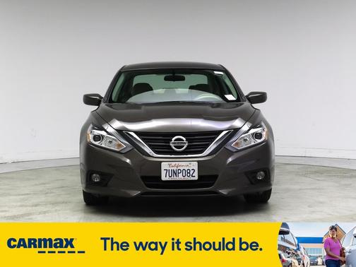2016 Nissan Altima SV