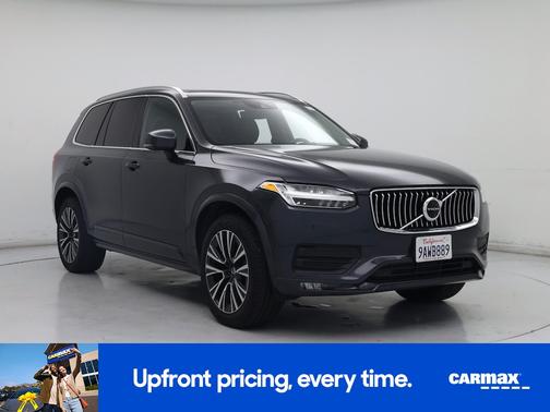 2022 Volvo XC90 T5 Momentum