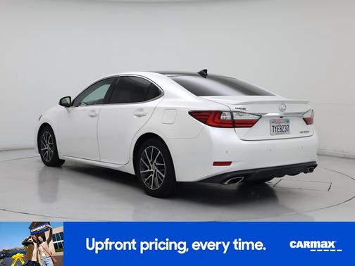 White 2017 Lexus ES 350