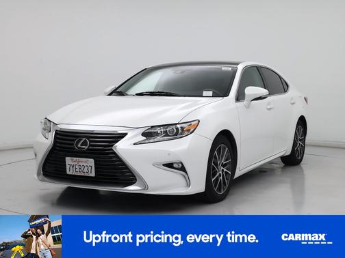 White 2017 Lexus ES 350