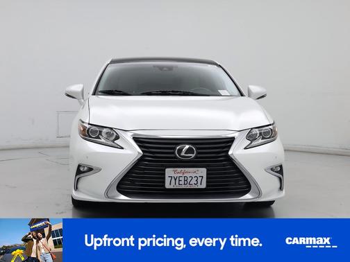 White 2017 Lexus ES 350