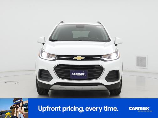 White 2022 Chevrolet Trax LT