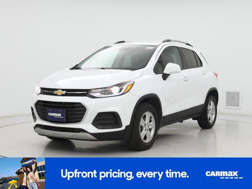 White 2022 Chevrolet Trax LT