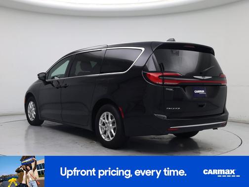 Black 2025 Chrysler Pacifica Limited