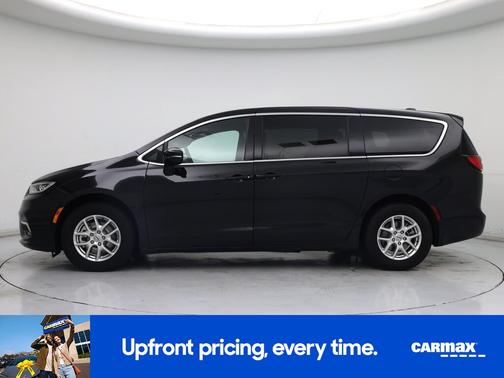 Black 2025 Chrysler Pacifica Limited